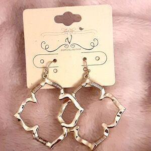 NWT gold tone Foxy Collection 2" earrings wire wrapped